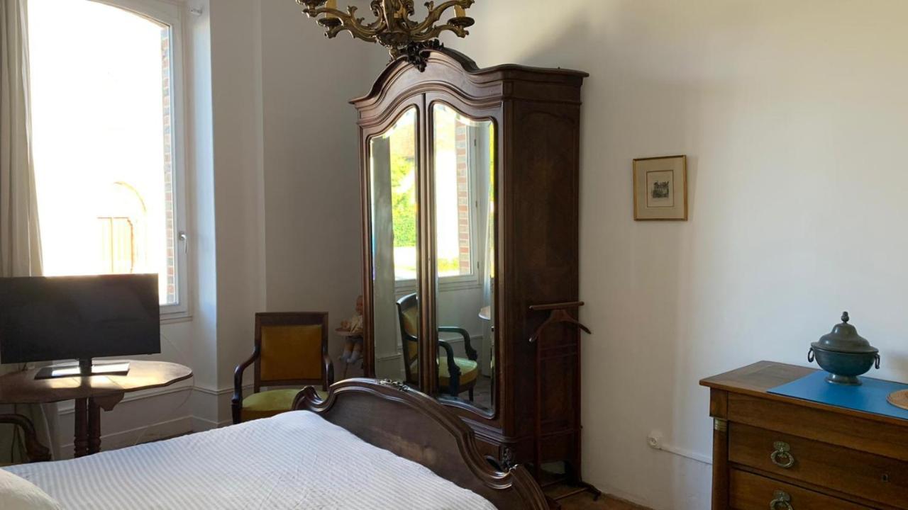 Grand Corps De Ferme A La Rue Messire Etienne 89113 Neuilly Valravillon Villa Exterior foto