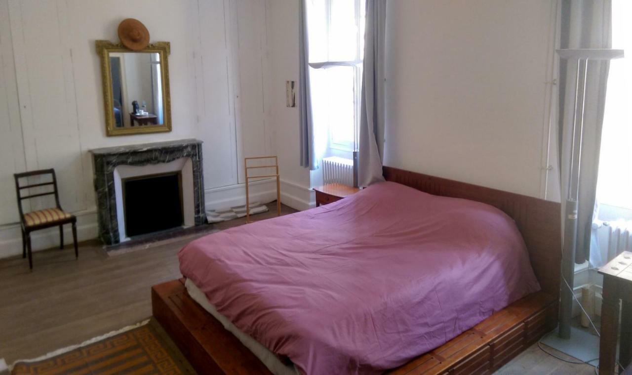 Grand Corps De Ferme A La Rue Messire Etienne 89113 Neuilly Valravillon Villa Exterior foto